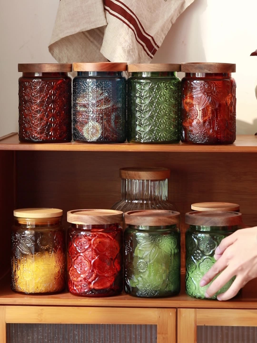 Szklany słoik kuchenny w stylu – Food Storage Jars With Wooden Lids recenzja i cena